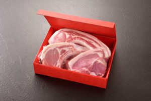 [新商品のお知らせ] 北海道余市産 美水豚骨付き豚肉三種 販売開始いたしました。